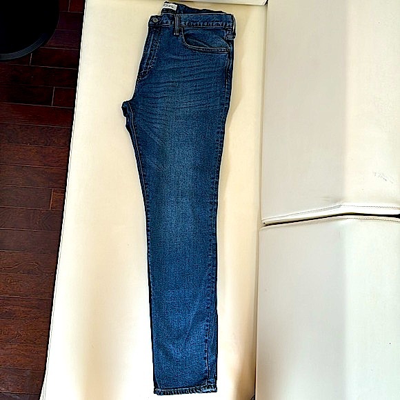 Men's Gap 1969 36x32 Skinny Jeans! - Picture 3 of 8
